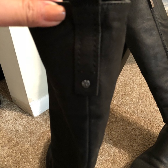 Tall leather boots - Picture 6 of 7
